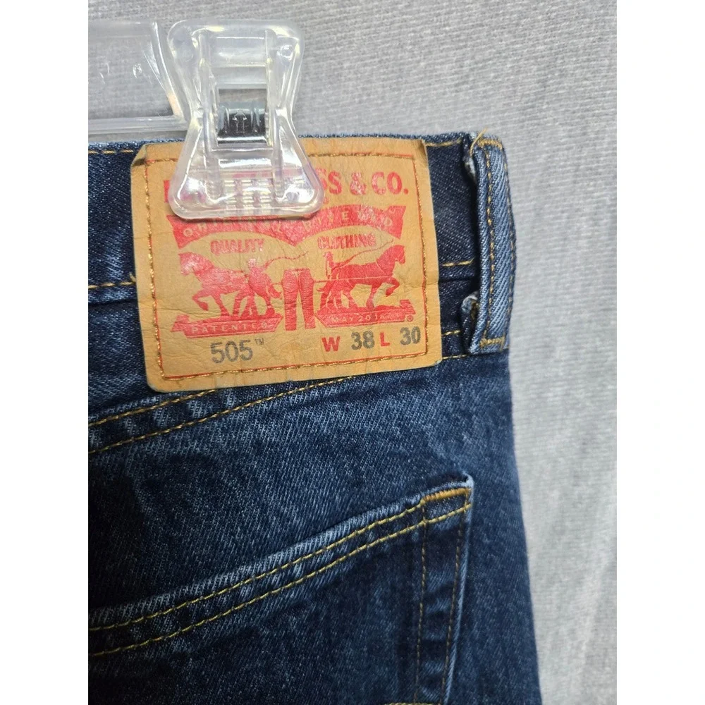 Levis 505 Regular Fit Jeans Mens 38x30 Dark Wash Blue Denim Distressed Straight